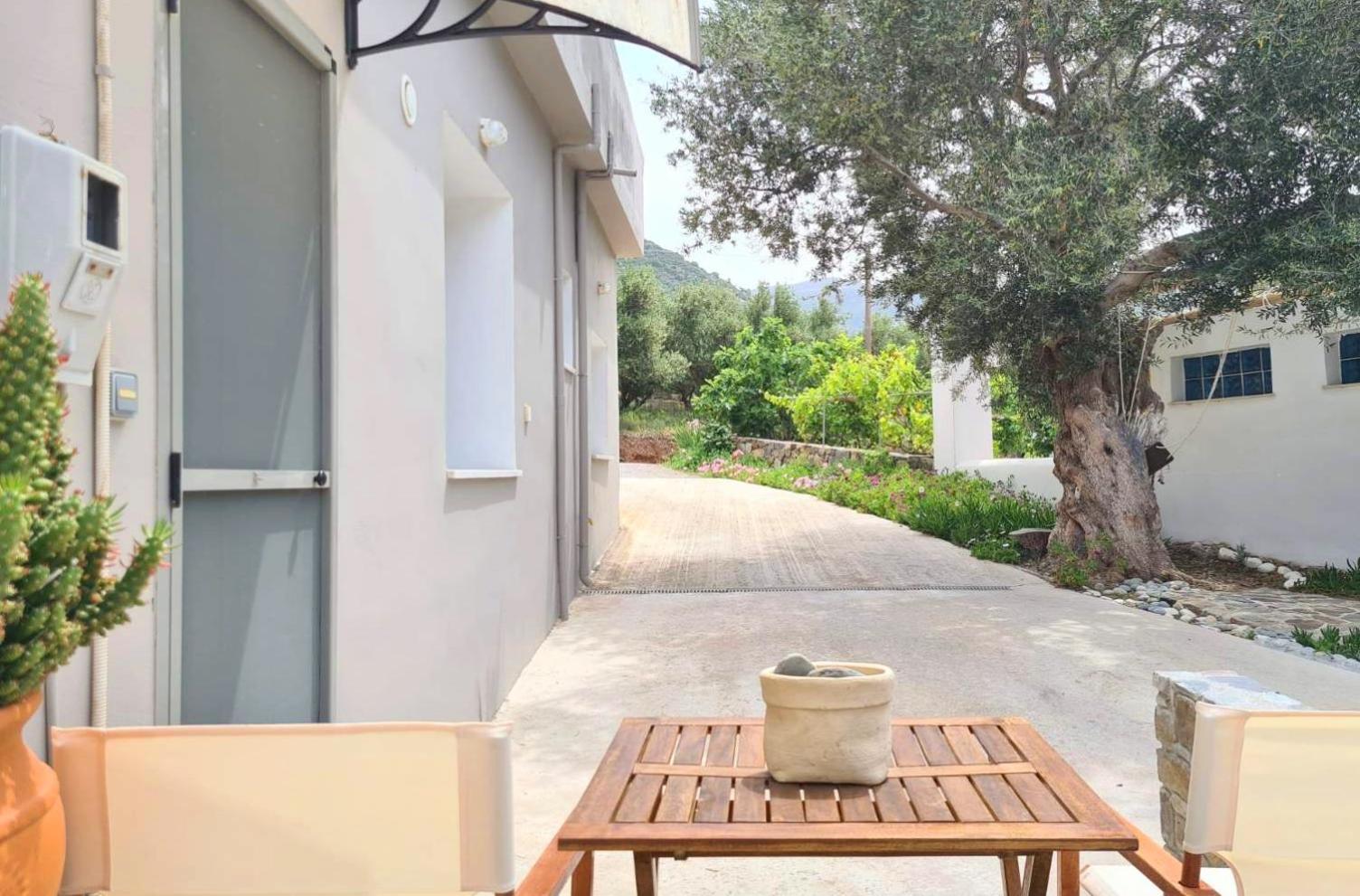 Colimbos Accommodation, 2 Min From The Beach Sfinarion Exterior photo